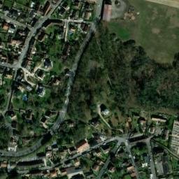 Satellite imagery of Château de Limours (pavillon Mansart), FR