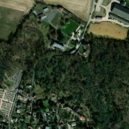 Satellite imagery of Château de Limours (pavillon Mansart), FR