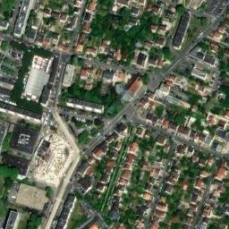 Satellite imagery of Château de Fromont, FR