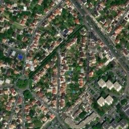 Satellite imagery of Château de Fromont, FR