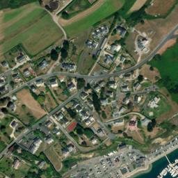 Satellite imagery of Pointe de Saint-Cast, FR