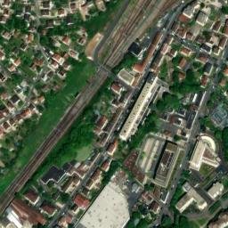 Satellite imagery of Château de Chantemerle, FR
