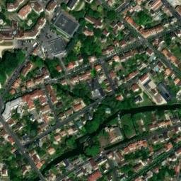 Satellite imagery of Château de Chantemerle, FR