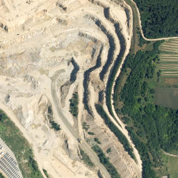 Satellite imagery of Hintere Heide, AT