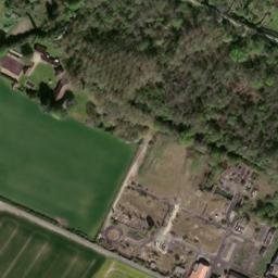 Satellite imagery of Château de Morville, FR