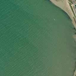 Satellite imagery of Pointe du Béchet, FR