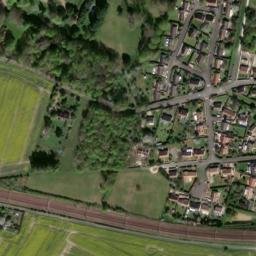 Satellite imagery of Château de Morville, FR
