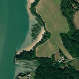 Satellite imagery of Pointe du Château Parlant, FR
