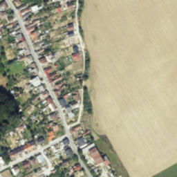 Satellite imagery of Kaštieľ Chtelnica, SK
