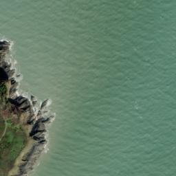 Satellite imagery of Pointe du Roselier, FR