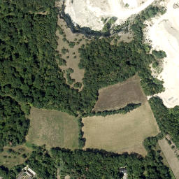 Satellite imagery of Schloss Ernstbrunn, AT