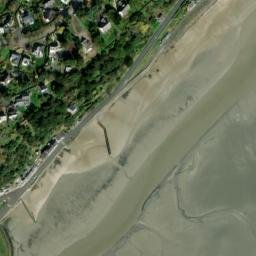 Satellite imagery of Pointe de Cesson, FR