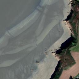 Satellite imagery of Pointe de Longue Roche, FR