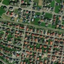 Satellite imagery of Weinberg, DE