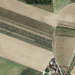 Satellite imagery of Hölzlberg, AT