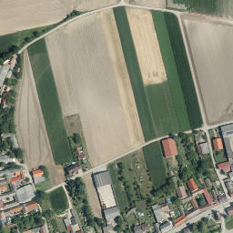 Satellite imagery of Leeberg, AT