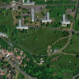 Satellite imagery of Château de Vignay, FR