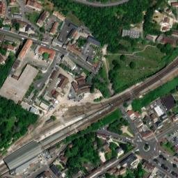 Satellite imagery of Château de Vignay, FR