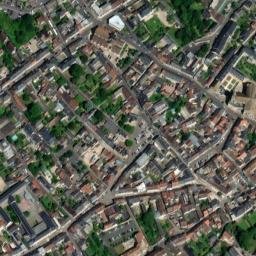 Satellite imagery of Château de Vignay, FR