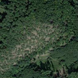 Satellite imagery of Kuchynský hrad, SK