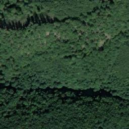 Satellite imagery of Kuchynský hrad, SK