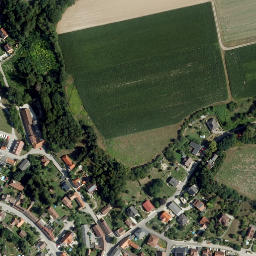 Satellite imagery of Mühlberg, AT
