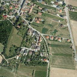 Satellite imagery of Leebergl, AT