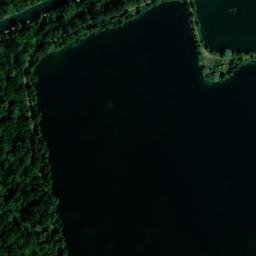 Satellite imagery of Château de Berville, FR