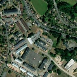 Satellite imagery of Château Saint-Jean, FR