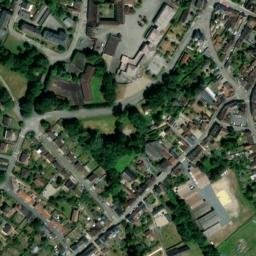 Satellite imagery of Château Saint-Jean, FR