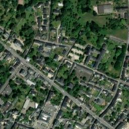 Satellite imagery of Château de Mayenne, FR
