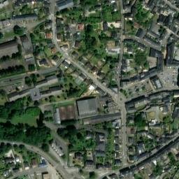 Satellite imagery of Château de Mayenne, FR