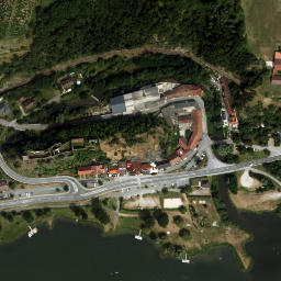 Satellite imagery of Ruine Weitenegg, AT