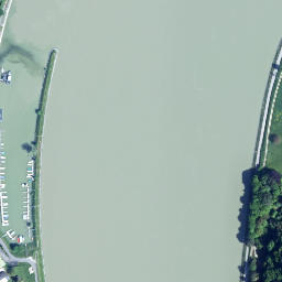 Satellite imagery of Schloß Greinburg, AT