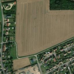 Satellite imagery of Château de Dangeau, FR