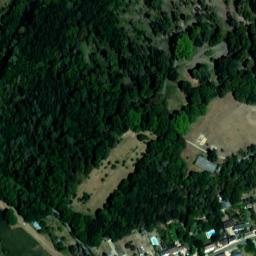 Satellite imagery of Château de la Grêve, FR