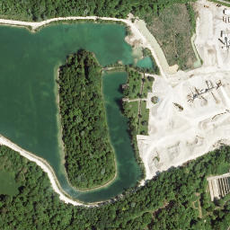 Satellite imagery of Schloss Dietach, AT