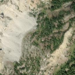 Satellite imagery of Crescent Cliff, US