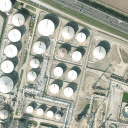 Satellite imagery of Hauptkamin der Ölraffinerie Schwechat, AT