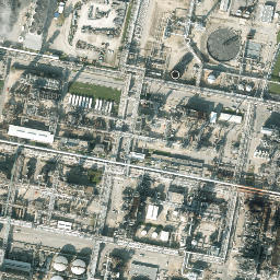Satellite imagery of Hauptkamin der Ölraffinerie Schwechat, AT