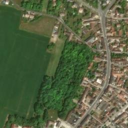 Satellite imagery of Château de Beaumont-du-Gâtinais, FR