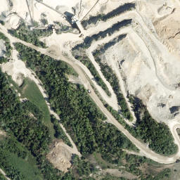 Satellite imagery of Pfaffenberg, AT