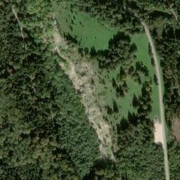 Satellite imagery of Hau, DE