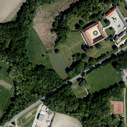 Satellite imagery of Schloss Harrach, AT