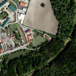 Satellite imagery of Schloss Harrach, AT