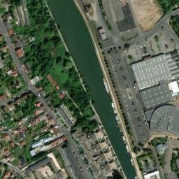 Satellite imagery of Château de Montargis, FR