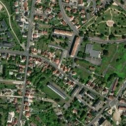 Satellite imagery of Château de Montargis, FR