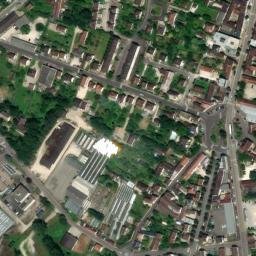Satellite imagery of Château de Joigny, FR