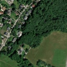 Satellite imagery of Schloss Berg, DE