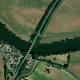Satellite imagery of Château de la Suze-sur-Sarthe, FR